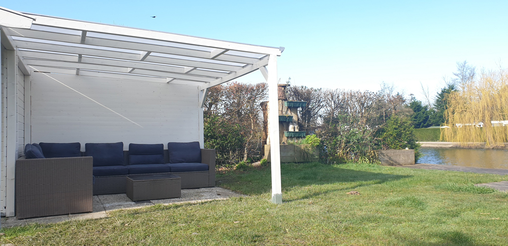 lounge zum angeln und relaxen am wasser in holland